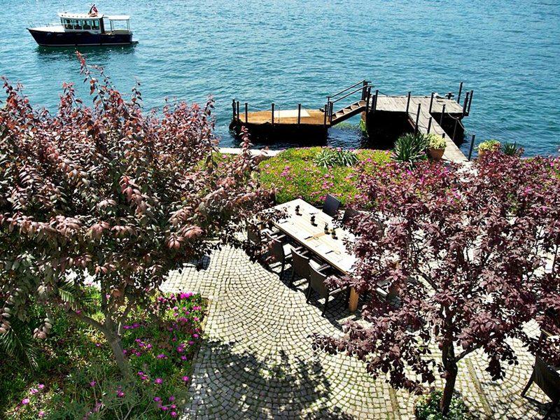 A1AB75780CBA5353E4B1619541D94F8D