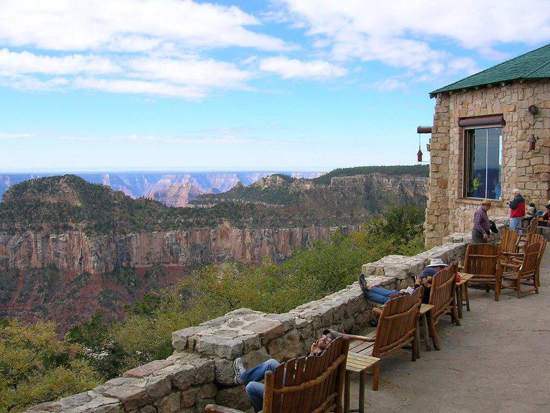 018DE7EF09B2B6B144AF385E0D452D2B