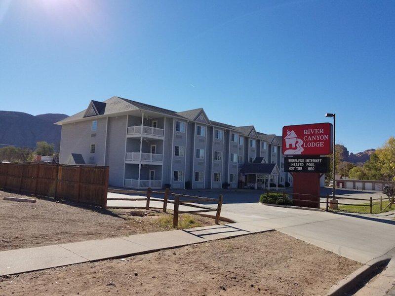 5B7BD5E336318A09E1C13D275DEB0BA7