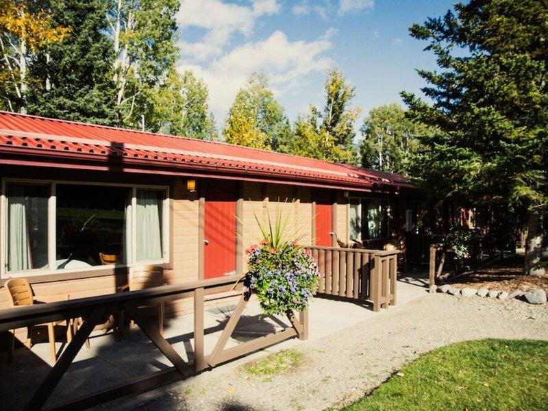 011E5AE25FB6C9B9C80731A7FCEB15EB