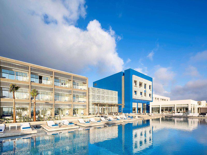 BBCBF5D60D3FFFCBC5CEDC9581F5AFDE