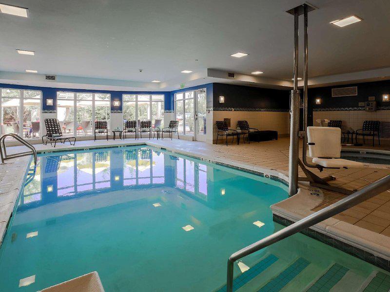 2E5AA0FED5F6C104753352121DA1BCC0