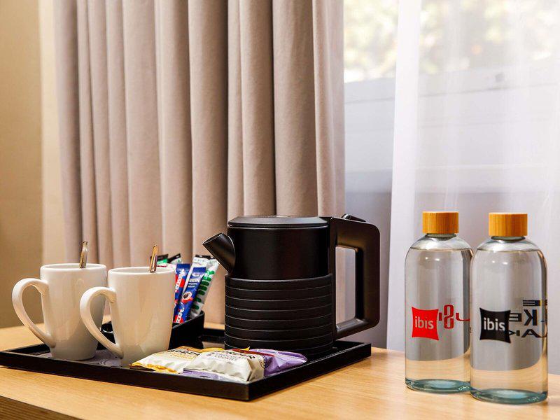 51F1ACF35FDE3C4A40945335624CEB59