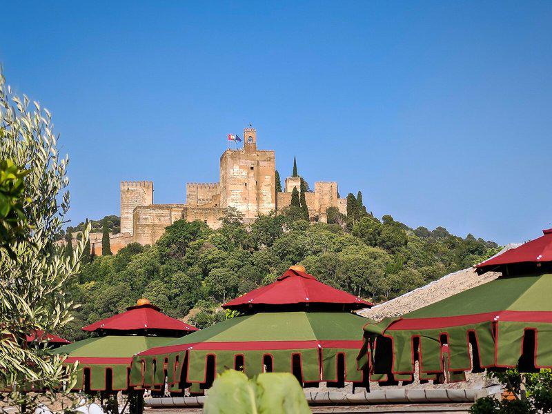 B2B72E379544120BE3D30955053325AD