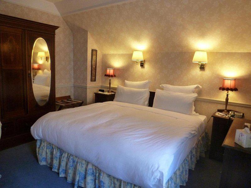 DAE20CCDE3BDAEDBFC62D227ED9352AD