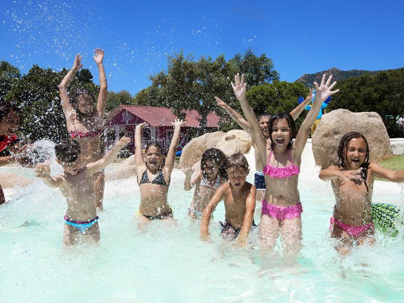 0F610DBB909DF2454C82F084838DA62D