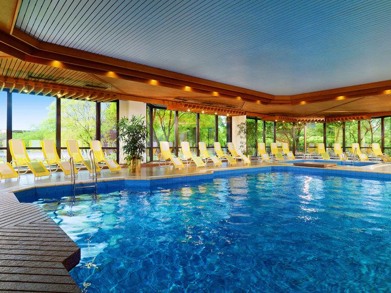 EF83A4186F34F0AF233CAA2B69B784AE