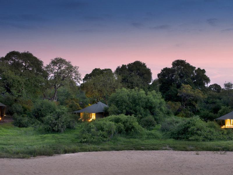 DA827785009BFDF7F7D3DB56D6E6799A