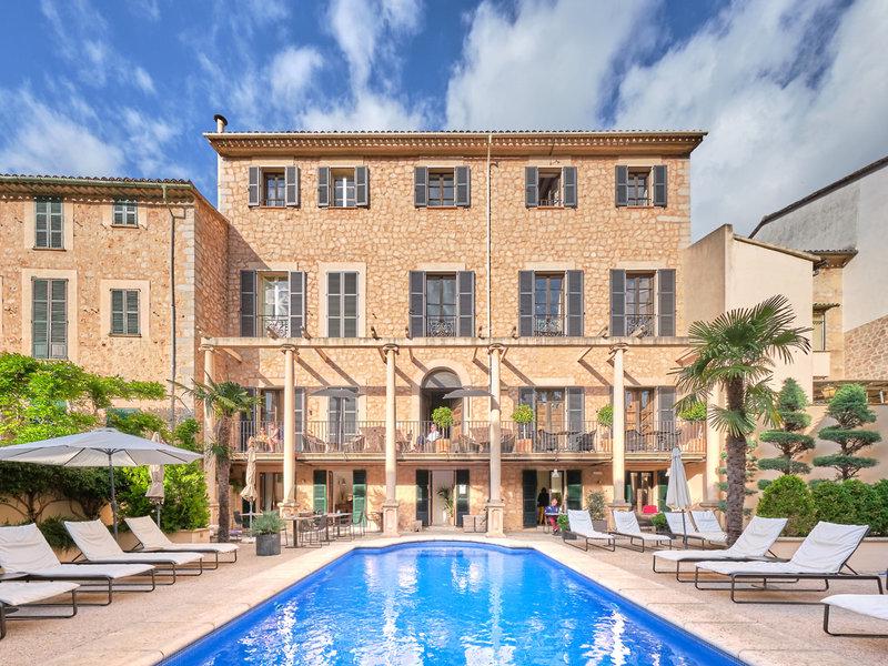 58D1317F38F5C6D62F2B2969AF7AAF66