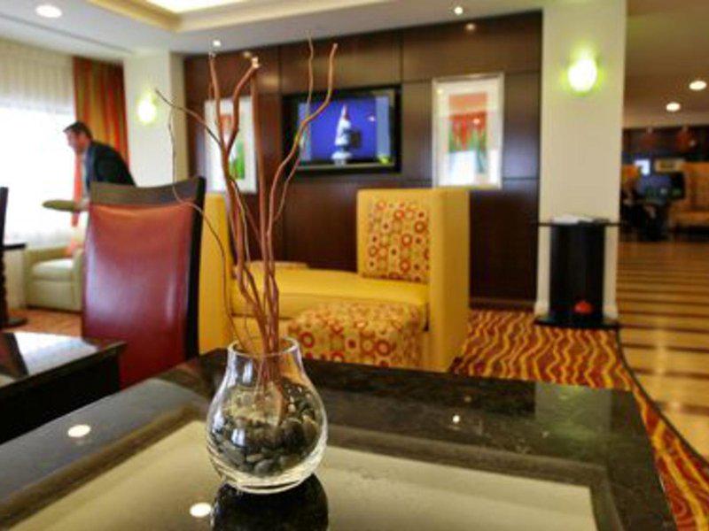 9630AF5C33DAEE0A9AABBDDED8B4CB1A