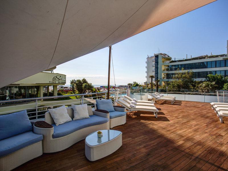 737B1B25520CD8D24B412437518ED717