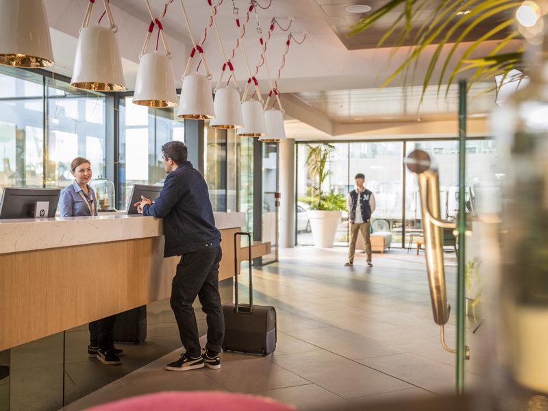 550CB809768C1FB764F98506067EA712