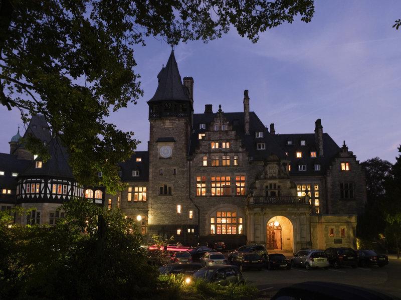 0484B39DEC4881A96D52741B99FD1619