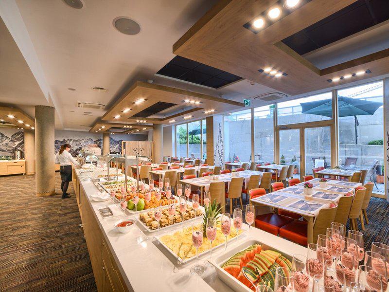 0498FE0AF35F654F767751BF3C4EDAAC