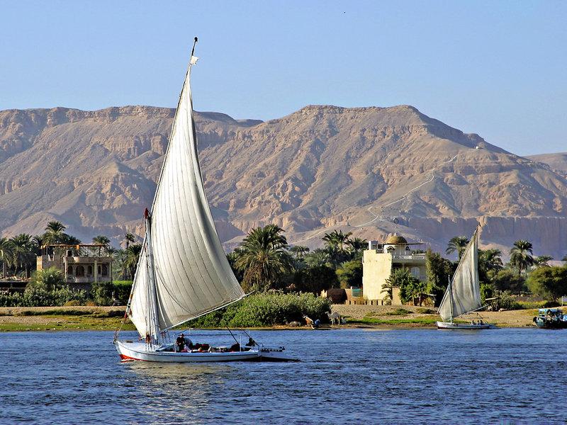 92720A2CD5E2467940F6FEAAA3038FFA