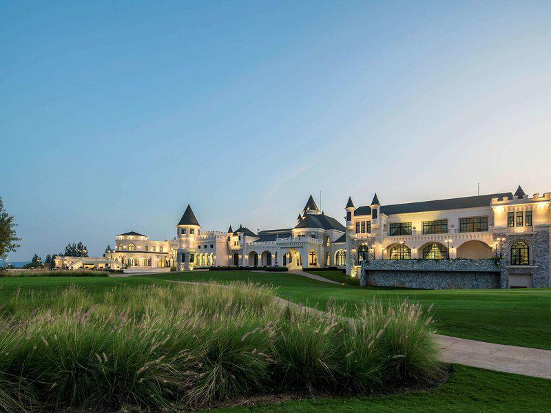 E3F4B39D416F8E56F092AC6A0400DEAA