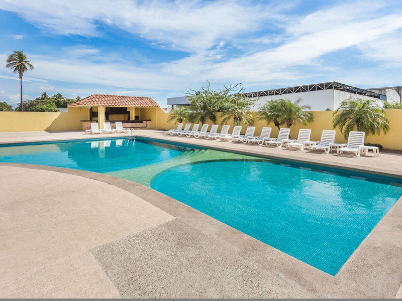 0033B3E6B1D262D931F4D892B64E11C1