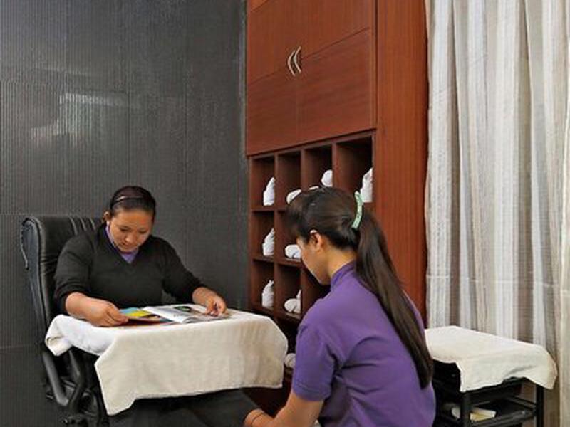 51BF109E99D51F8598907E834BA48A4C