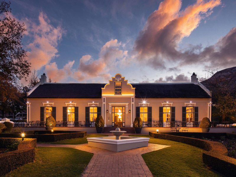 B750B5853438EC8F3F210D4ABBD9325E