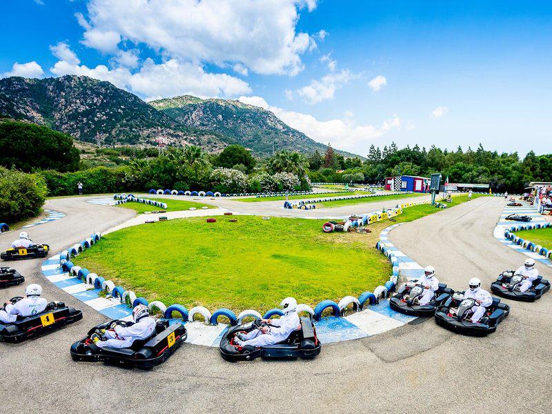 37EE68916D8D07B8D96BAFD81F210965