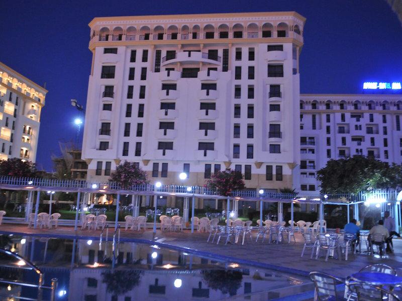 B56D7BBFC45A2BC3228F82395AAC13B0