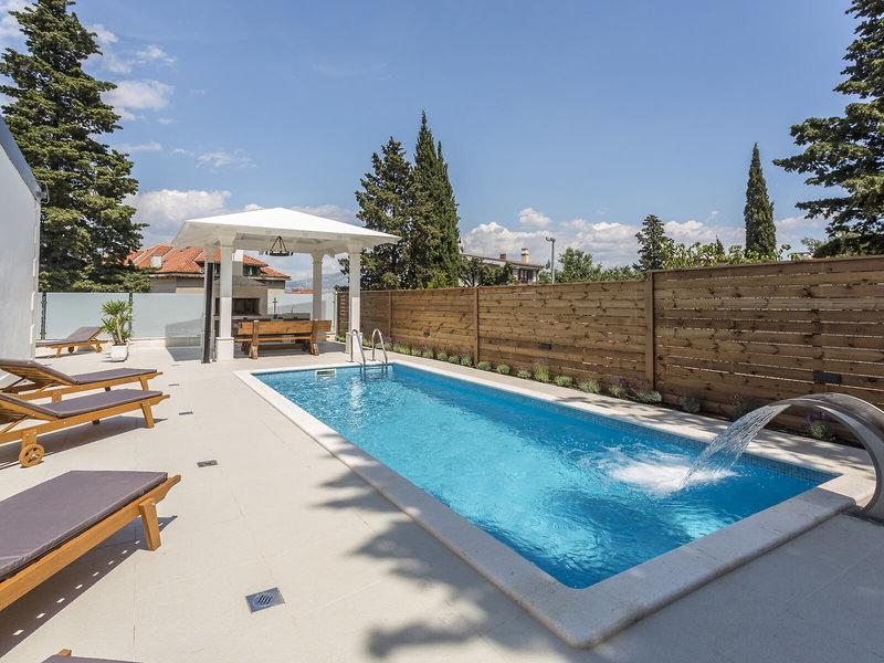 8BAF1F187095B59578AC8B3372280344