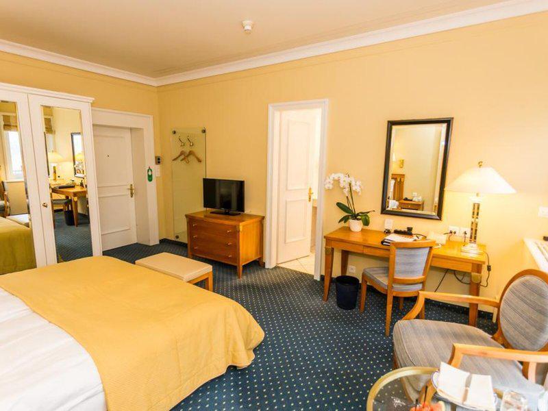 AF09DEC08A620CE6C9A6629EA23CBAE8