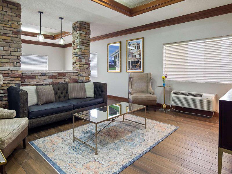 96F2BDF10AE174955C31519B2BCD5080