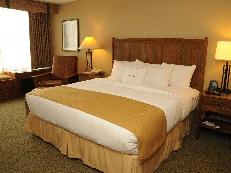 8426873855EAD306D8B9E3C15BBC1448