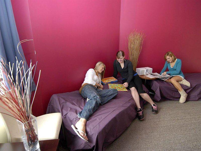 CEF206D61CBCEFF6B08F2AFA1E27A7BD