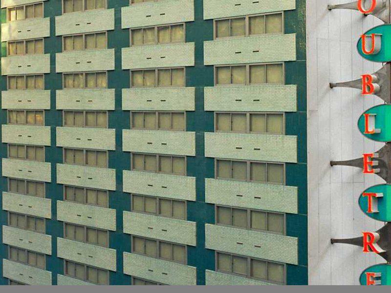 227AA68E60A06E2DF89EA3D68A02D60C