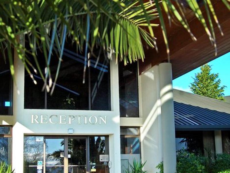 15A844BDDE2AED05FB3501E97ACBFD3E