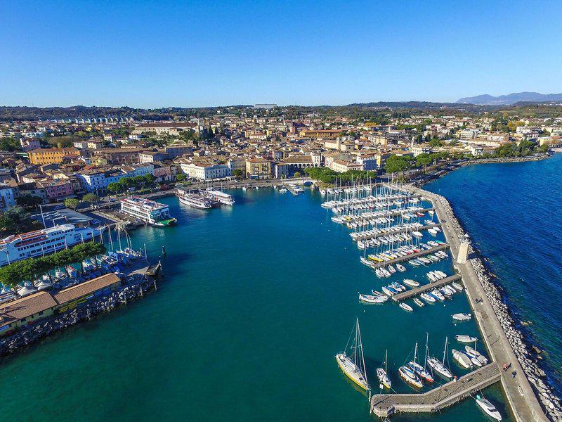 8E253962710CDF3F51E22035FEFEFB4D