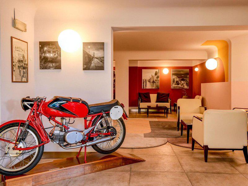 7B54F73E9874B5F3B74CD417191599D9