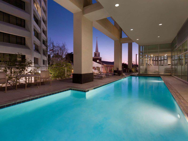 2455C920A26F51DDEF264D49AFD16A23