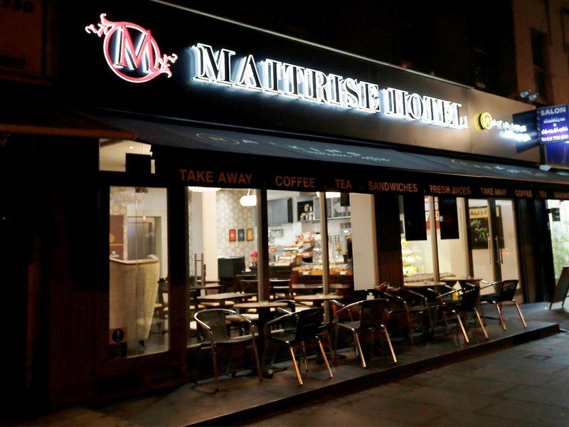 BF04FB0BB71B8429214ED6E580AEC400