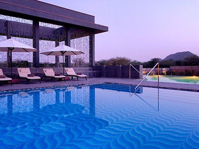 41DAE2EE45C42DF70146700220E47443