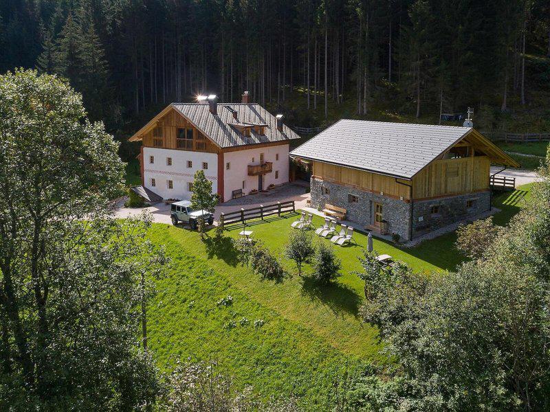 977B0C9769FDD7ABF8B8ED9E1A68B7C9