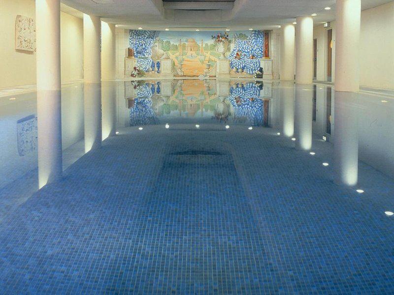 F8D3CC83F4A17B03AFB6C5525AE8873D