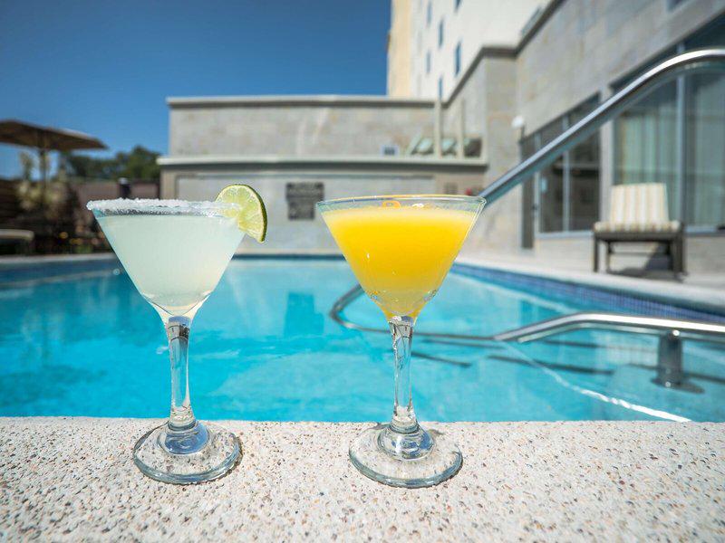 0685B933F41FD59EC82388D8D99B6423