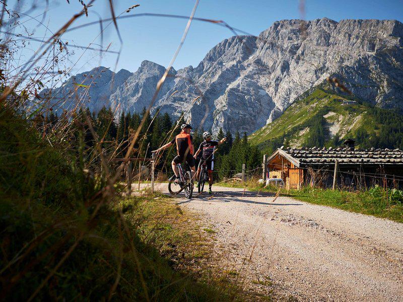 0411907276D3525CEDC54B97DD1FD020