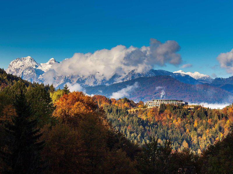 41B1990FB90CB6C6FC03CCAAB9431121