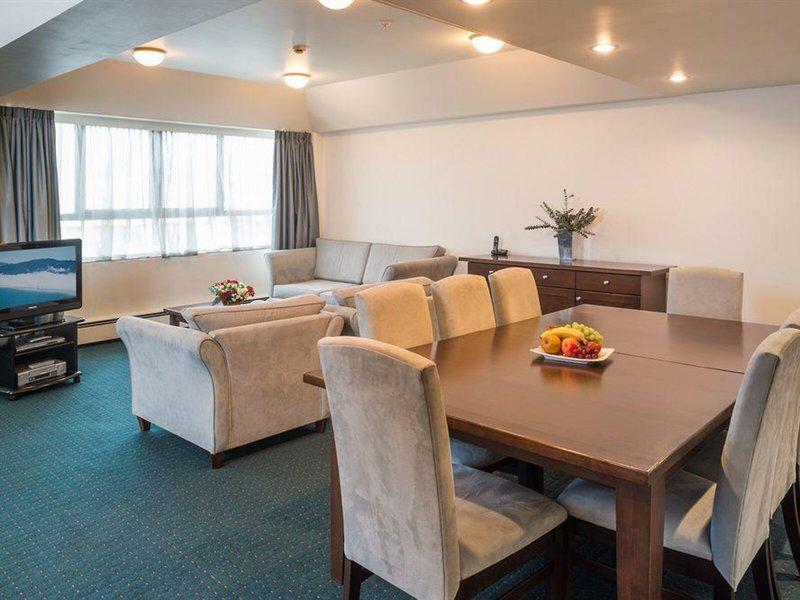 D3F0DFCBE2A7E6FFF204365F2629905A