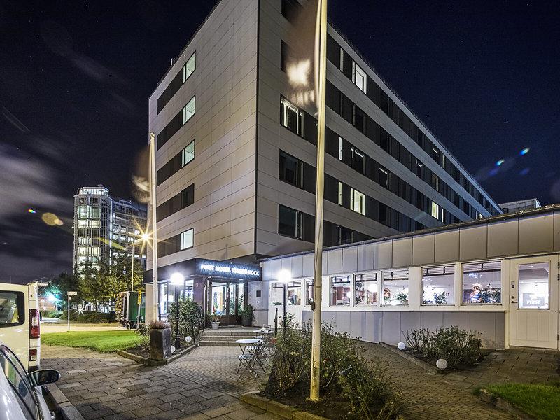 8C50F17A4DF15FEC66595F2DCA815D63