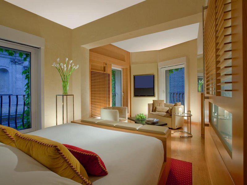 F4B025072F0B9C0C620667356CF809FC