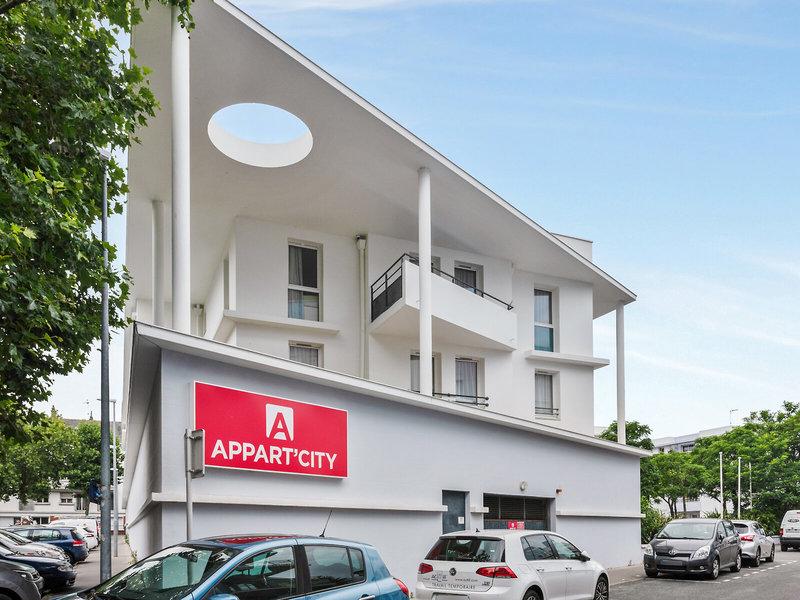 C8F748DDFA8F3C4058BE312D4637C410