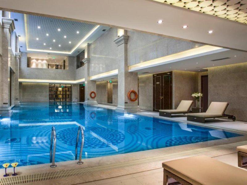 B0E85671DBF90006A97F5815104067D9