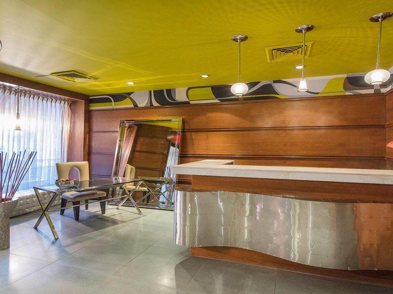 033DCA0C999E56802B20C50A2D930479