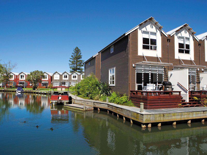 194686929D104AD1A6624A63300B9516