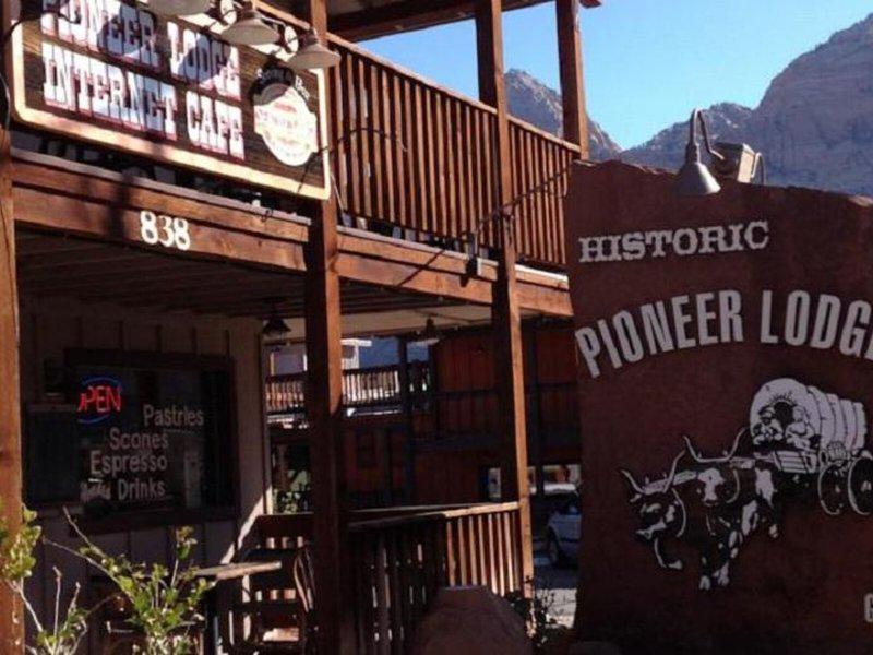 898199C9B7216F46D53D0C217E494CE2